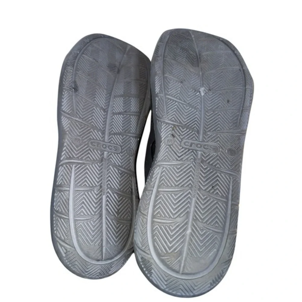 Crocs Swiftwater Mesh Wave Mens Size 13 Pre-Owned Sandals Black Grey Water Shoes